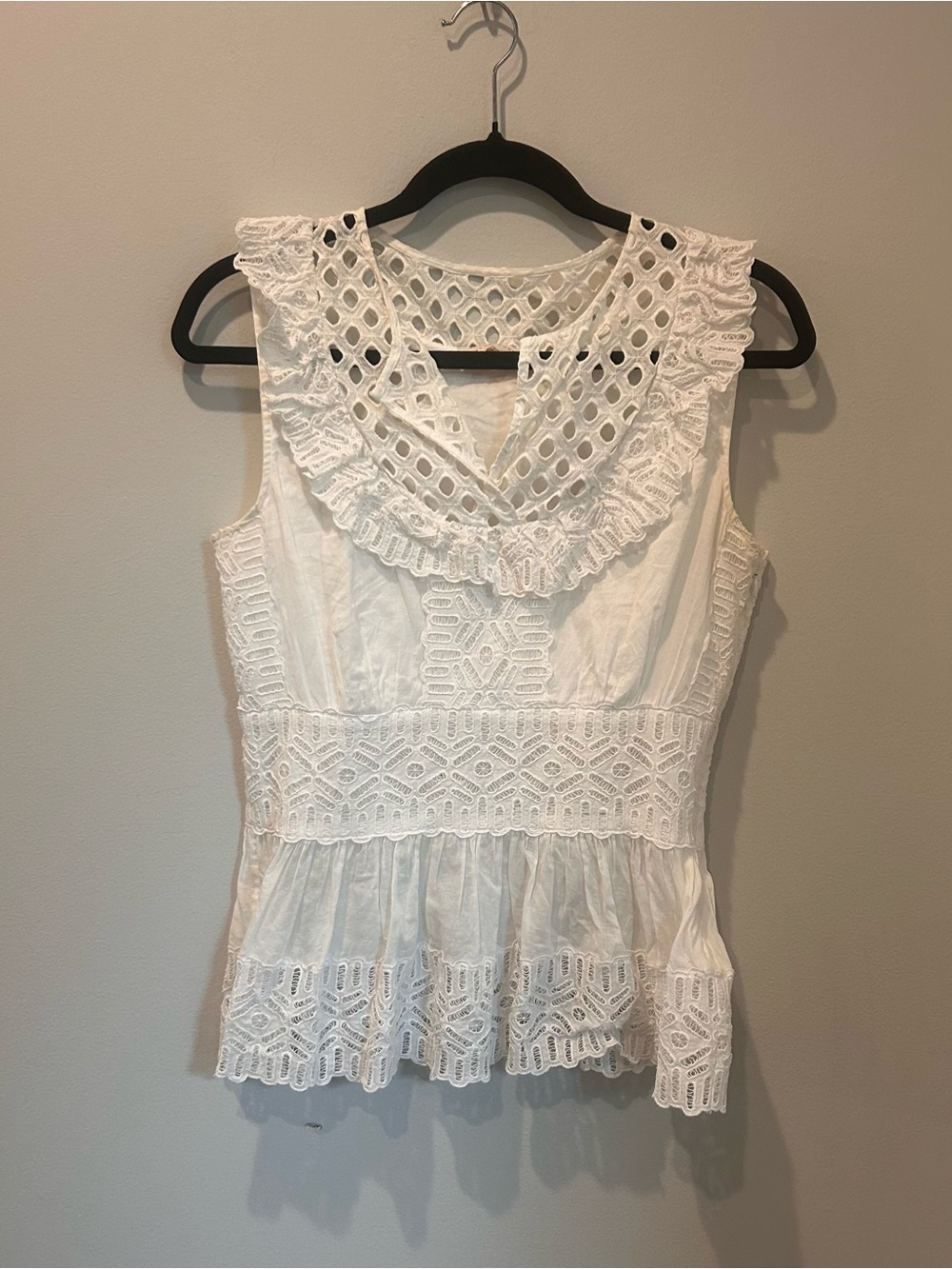 Tory Burch White Lace Sleeveless Peplum Top - Brand: